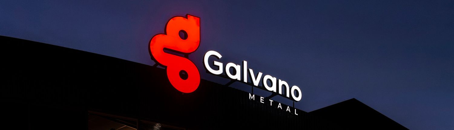 Led lichtreclame voor Galvano Metaal - Brouwers Reklame - dakconstructie dichtbij
