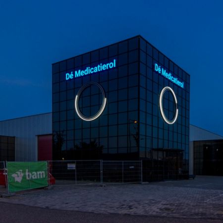 Led lichtreclame voor Apotheek Voorzorg - - Brouwers Reklame - logo De Medicatierol