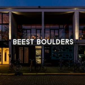 Led lichtreclame voor Beest Boulders - Brouwers Reklame - logo frontaal
