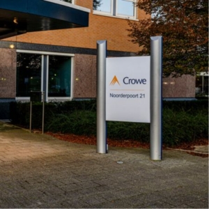 Signing Crowe venlo - Reclamezuil