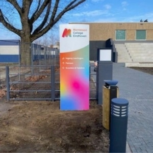 Reclamezuil Montessori College Eindhoven - galerie Signing Brouwers Reklame